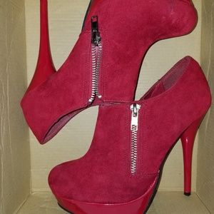 RED ZIP UP HEELS